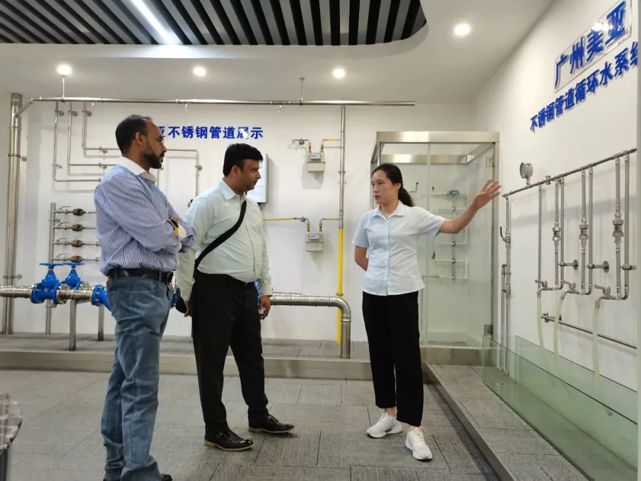 Overseas customer visits to factories