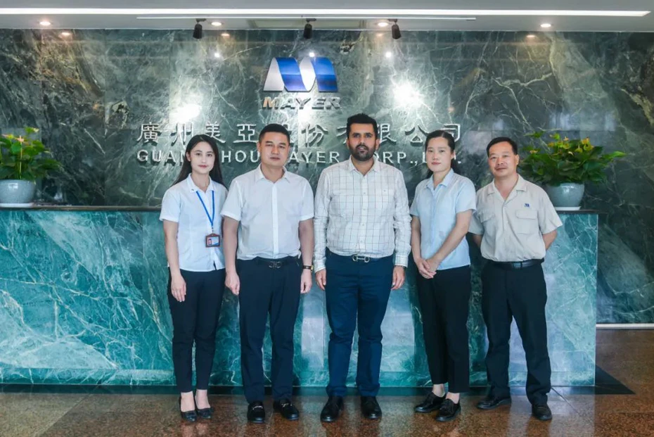 Overseas customers visiting our factory