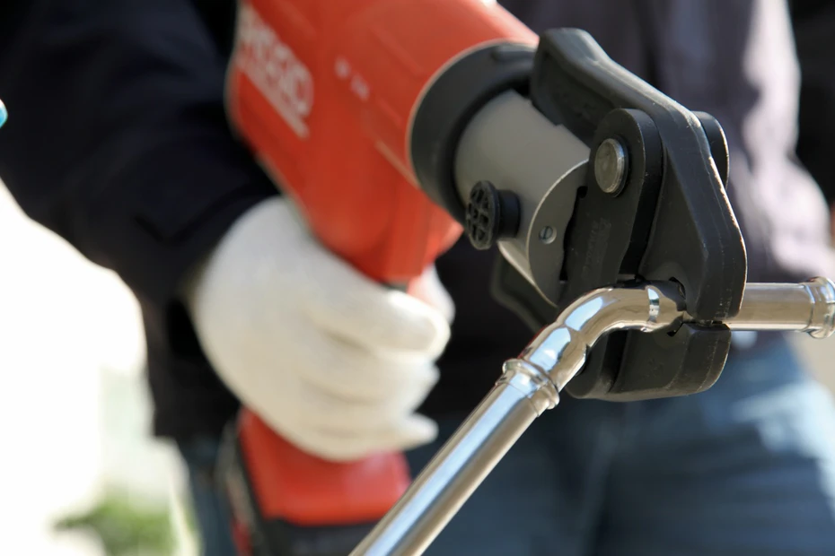 Wonder why Mayer stainless steel pipes are so reliable? Today, we decode the four technical secrets of Mayer V press fitting!