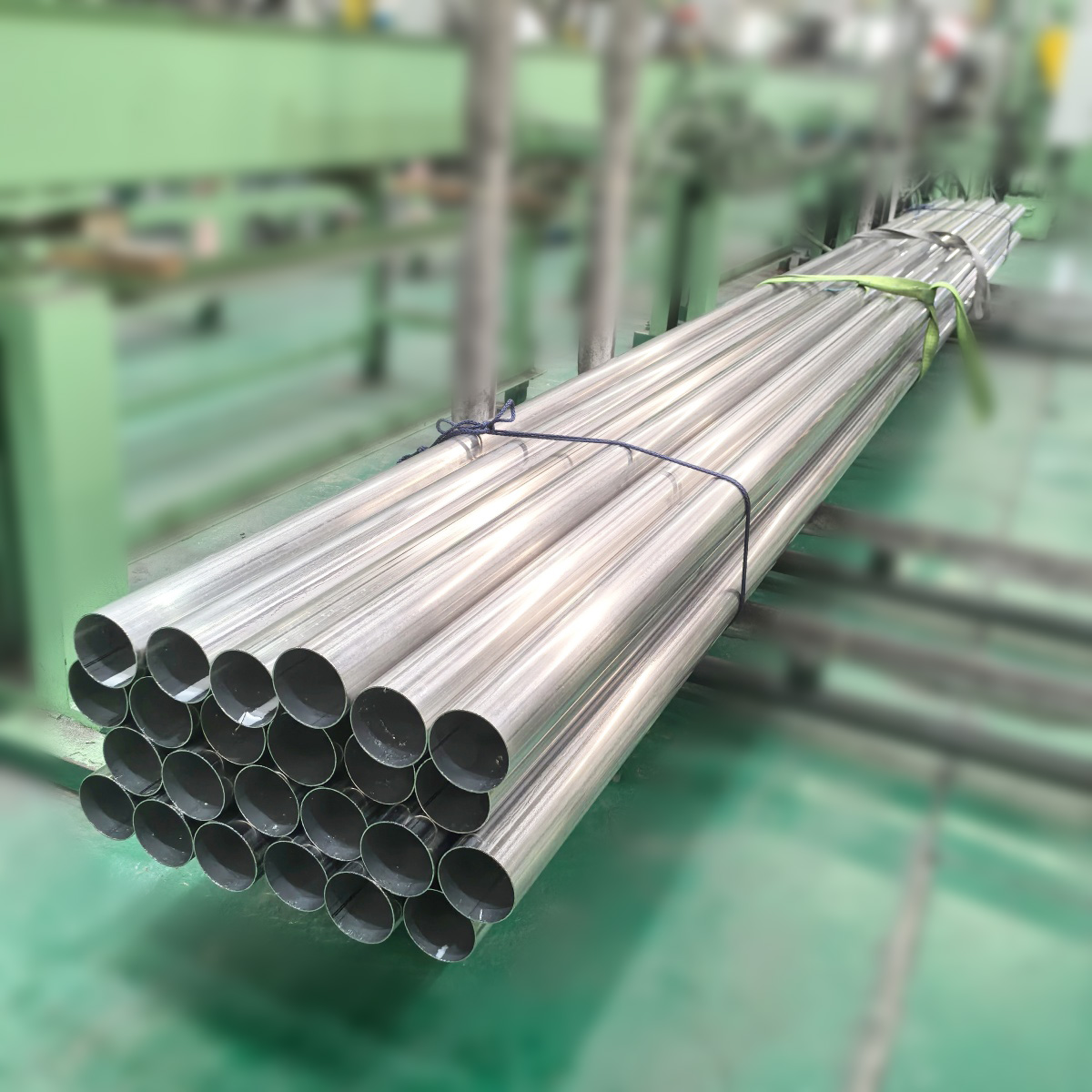 304/316L Stainless Steel Tube Supplier Steel Pipe for Sale Anti-Corrosion for Chemical Pharmaceutical