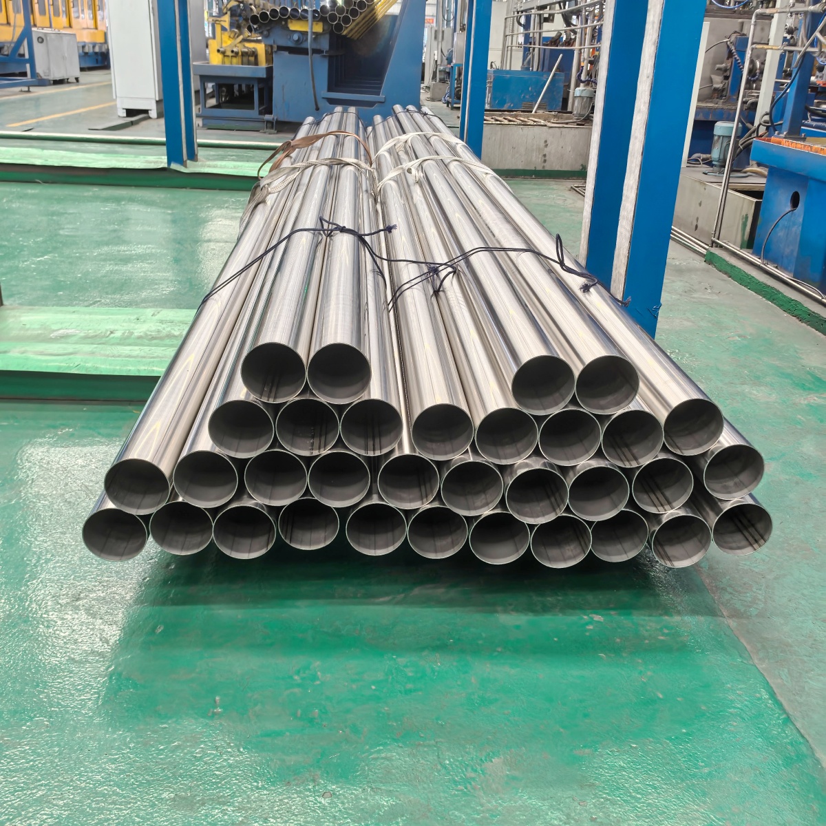 China Factory Thin Wall Stainless Steel Plumbing Pipe Anti-Corrosion for Heating And Water Supply